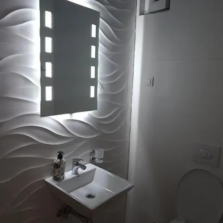 Krtolica Apartment *